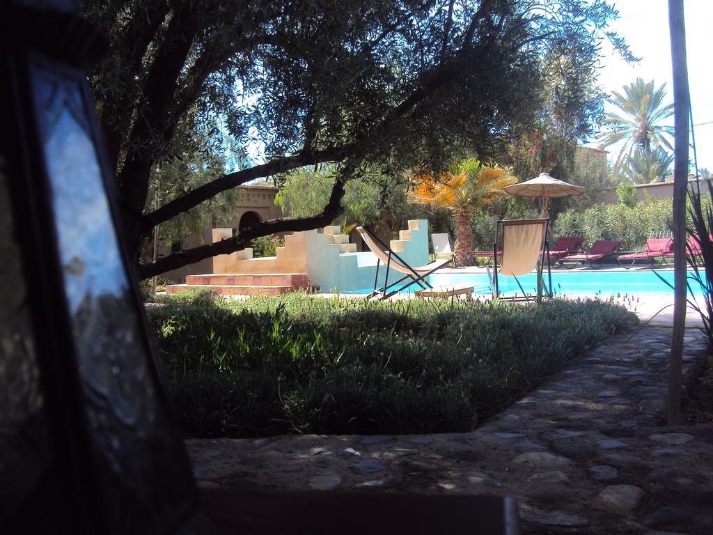 Dar Lorkam Bed & Breakfast Skoura Bagian luar foto